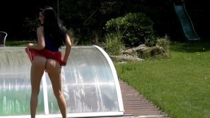 Fresh air for the pussy 4K No Panties Short Skirt in Garden